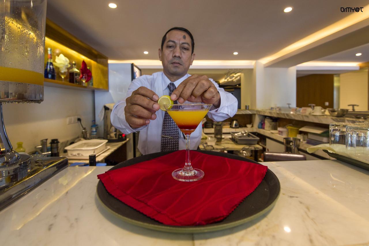Unity Hotel Mandalay Extérieur photo